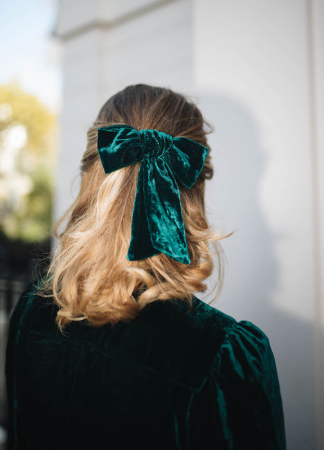 Bow Green Velvet – Beulah London